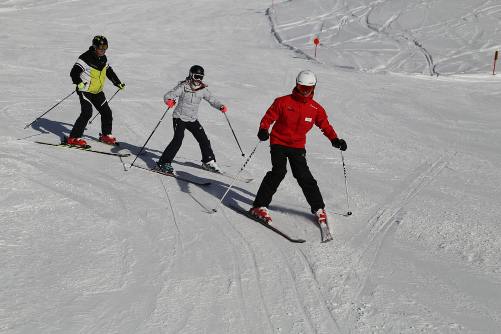 Anfänger beim Ski fahren