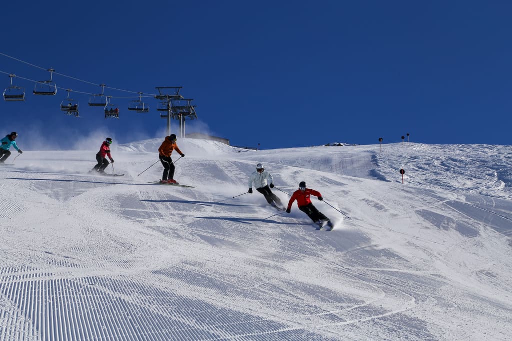 Skiles voor volwassenen op de Hochzeiger in de Hochzeiger skischool
